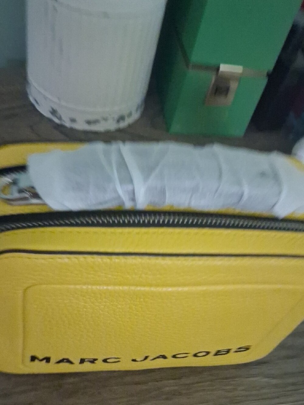 Marc Jacobs Yellow Pebbled Leather Toiletry Bag with Black Logo - Picture 4 of 4